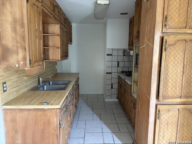 663 Aurora Ave Property Photo 13