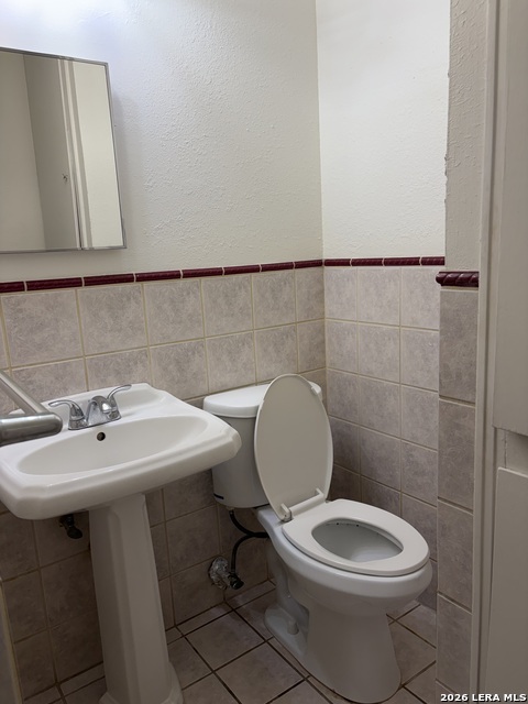 663 Aurora Ave Property Photo 23
