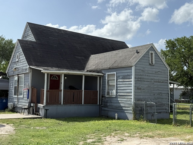 207 Mcgloin St Property Photo 4