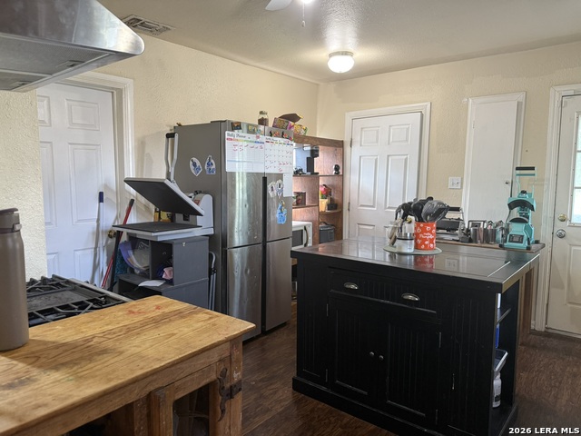 207 Mcgloin St Property Photo 7