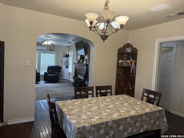 207 Mcgloin St Property Photo 8