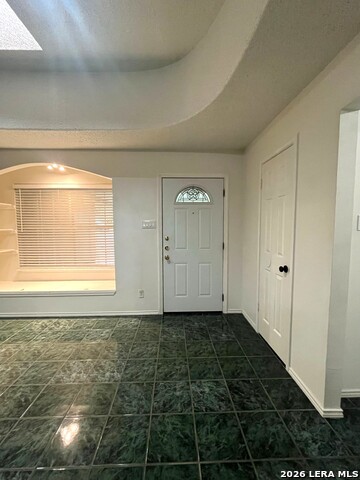1918 Summerwood Dr Property Photo 3