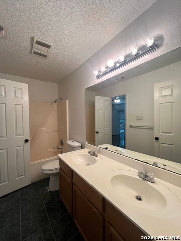 1918 Summerwood Dr Property Photo 8