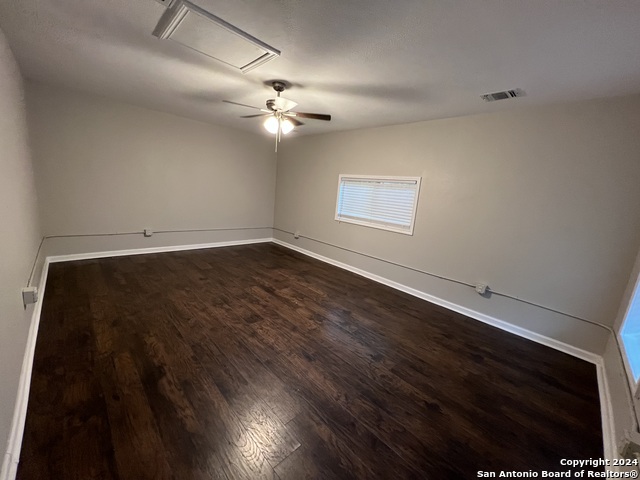 333 E Woodlawn Ave Property Photo 3