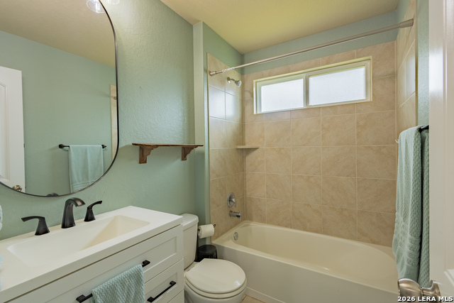 8713 Ironwood Hl Property Photo 22