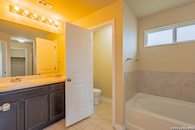 8713 Ironwood Hl Property Photo 32