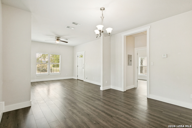 1201 S Palmetto Property Photo 3
