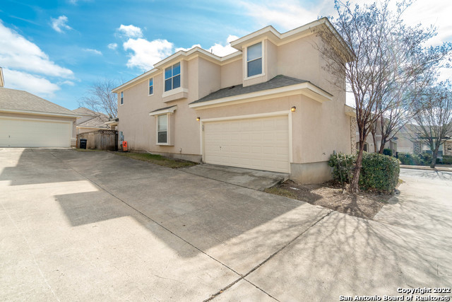 6703 Biscay Bay Property Photo 3