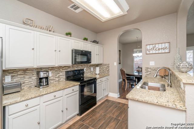 6703 Biscay Bay Property Photo 27