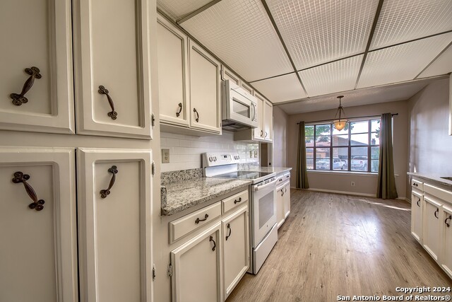 4267 Putting Grn Property Photo 8