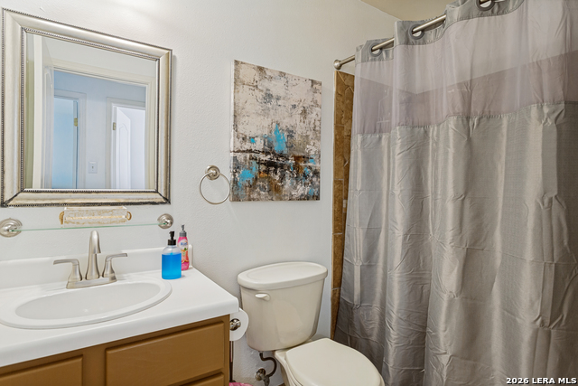 704 Leopard Holw Property Photo 9