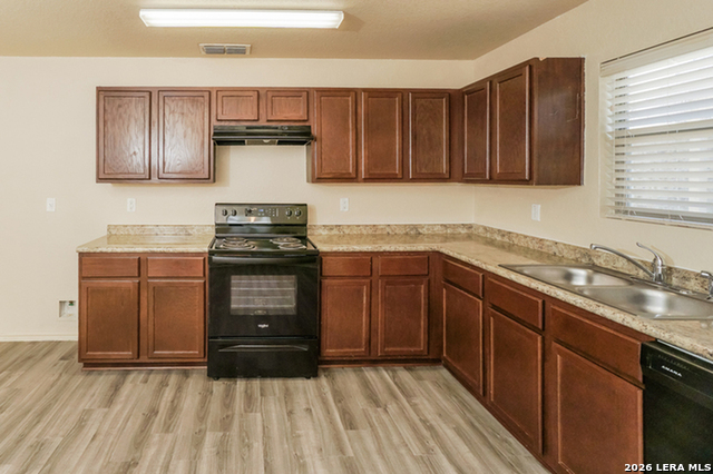 8918 Gerald Ohara Property Photo 5