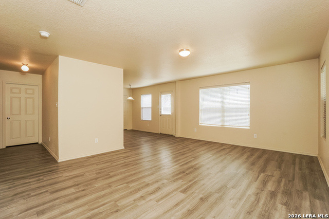 8918 Gerald Ohara Property Photo 7