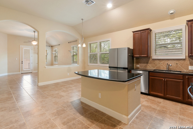 13947 Evelina Property Photo 6