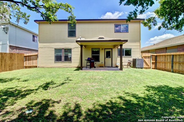 3906 Azalea Breeze Property Photo 3