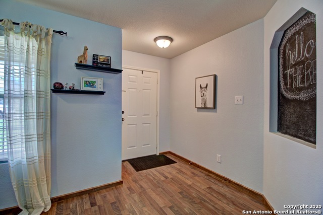 3906 Azalea Breeze Property Photo 5
