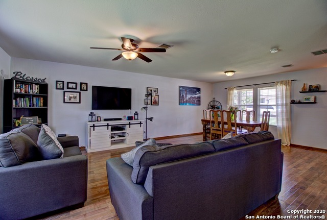 3906 Azalea Breeze Property Photo 21