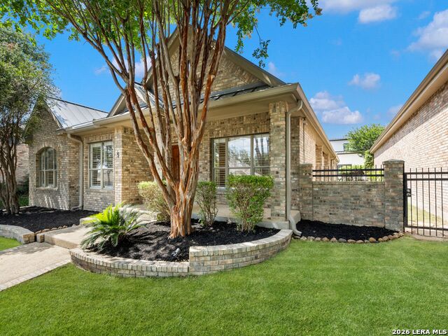 5 Burnham Glen Property Photo 4