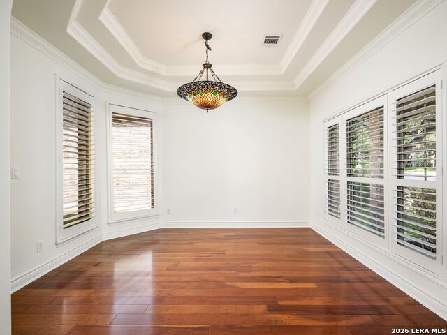 5 Burnham Glen Property Photo 8