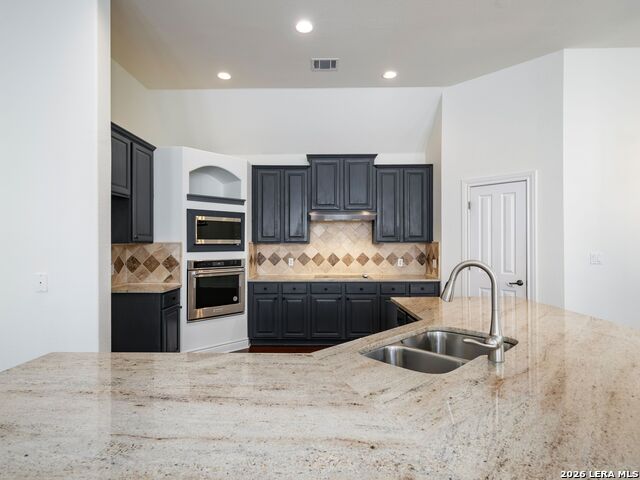 5 Burnham Glen Property Photo 15