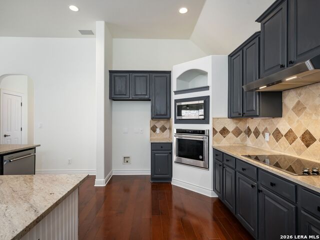 5 Burnham Glen Property Photo 19
