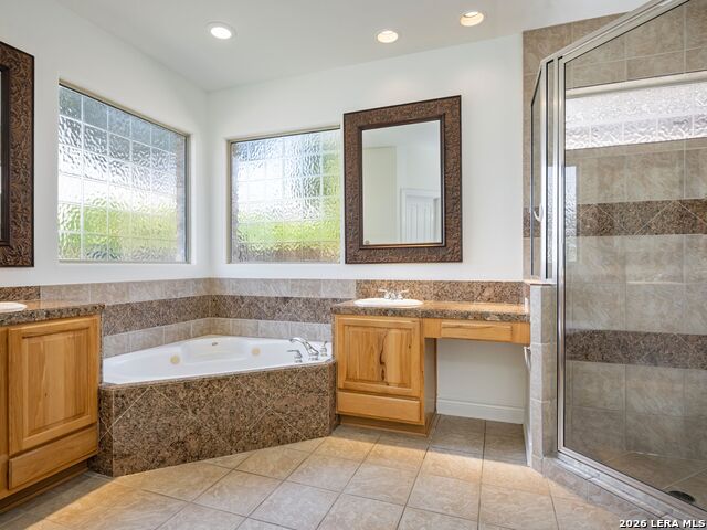 5 Burnham Glen Property Photo 23