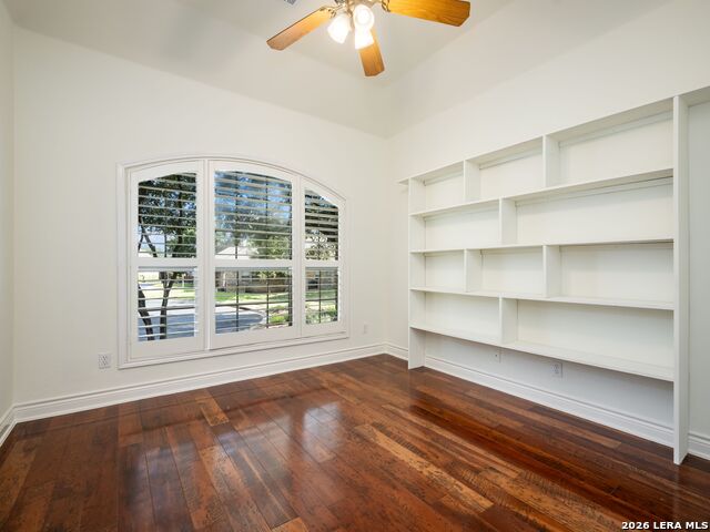 5 Burnham Glen Property Photo 30