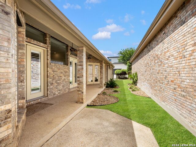5 Burnham Glen Property Photo 32