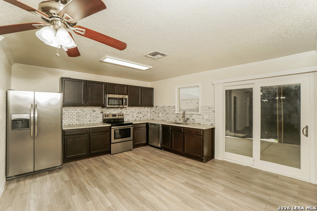 5915 Iris Property Photo 6