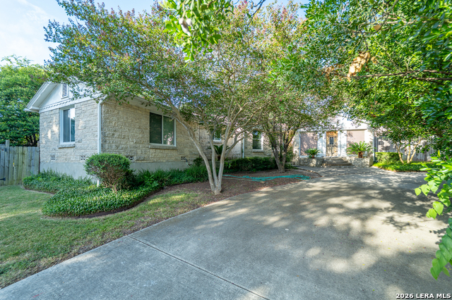 112 Tuttle Rd Property Photo 4