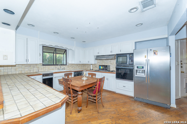 112 Tuttle Rd Property Photo 17