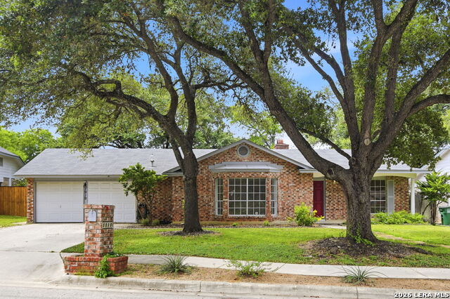 1919 Oakshire St Property Photo 1
