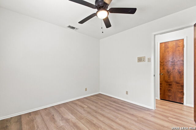 1919 Oakshire St Property Photo 21