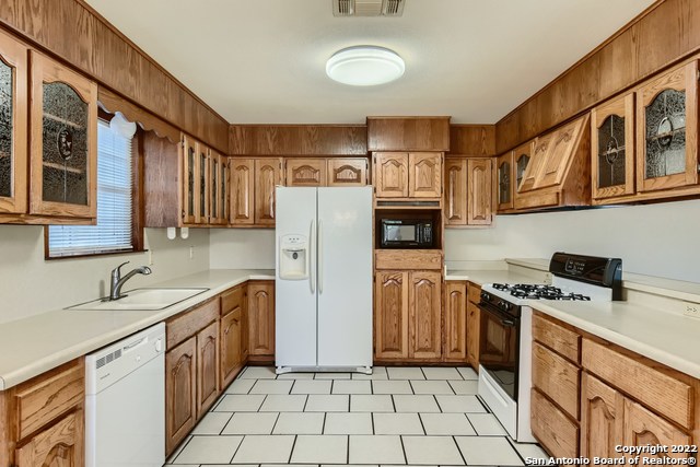 3210 Nantucket Dr Property Photo 4