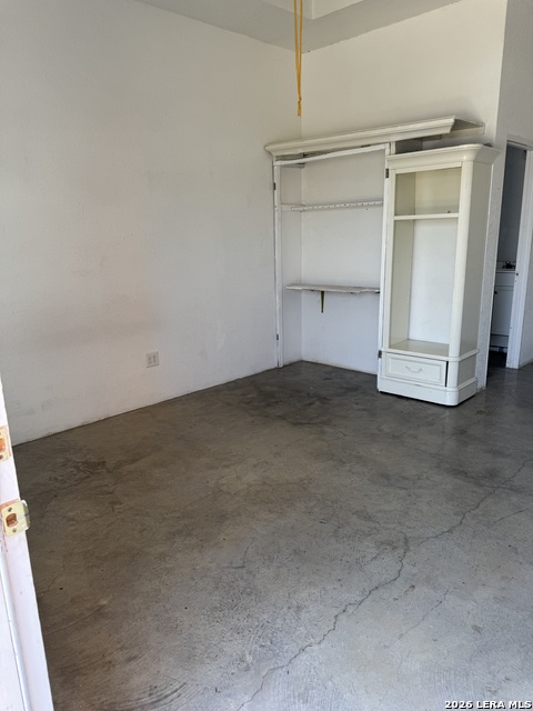 1816 Old Pioneer Road Property Photo 2