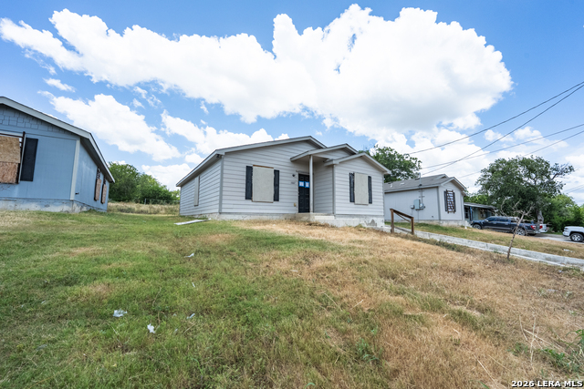 1007 Yucca St Property Photo 3