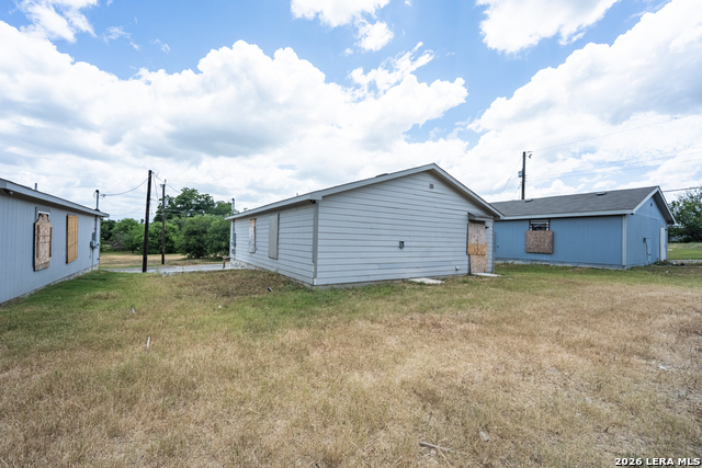 1007 Yucca St Property Photo 12