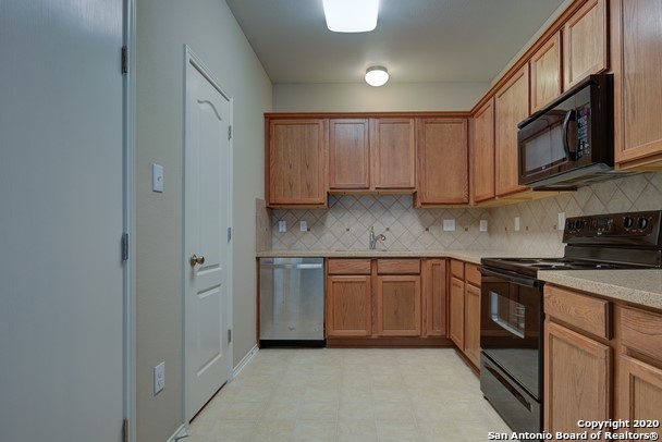 5439 Bright Run Property Photo 7