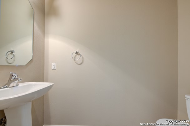 5439 Bright Run Property Photo 8