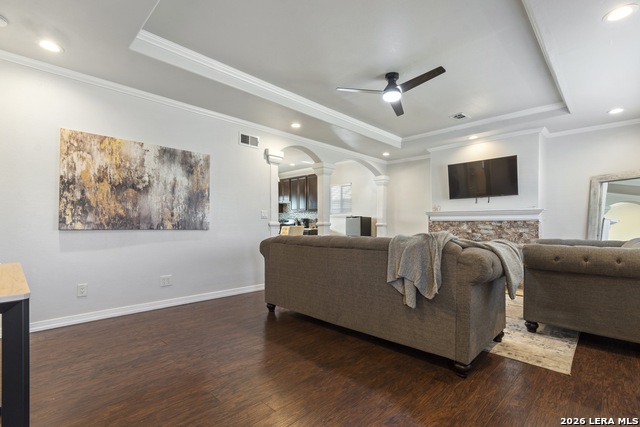 520 Cincinnati Property Photo 4