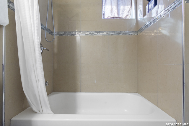 520 Cincinnati Property Photo 18