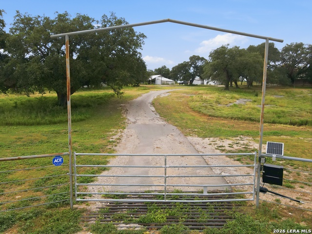 8811 Fm 471 Property Photo 1
