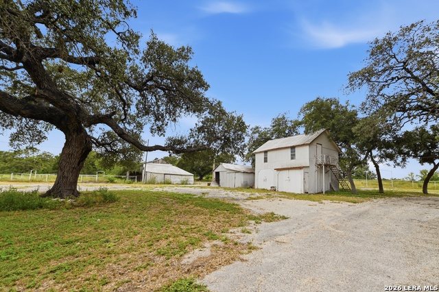 8811 Fm 471 Property Photo 3