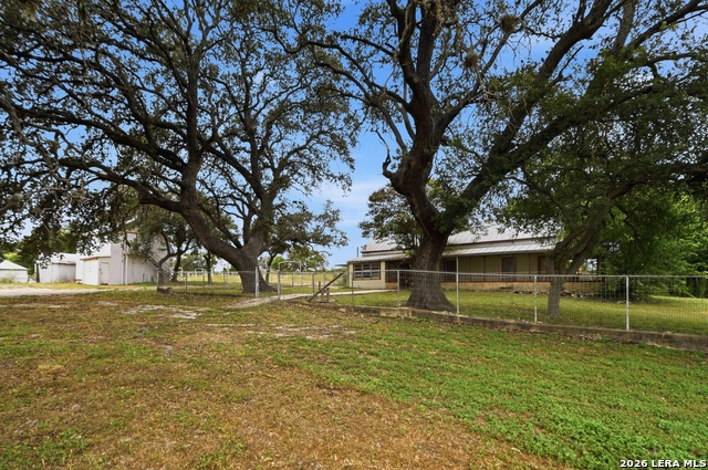 8811 Fm 471 Property Photo 5