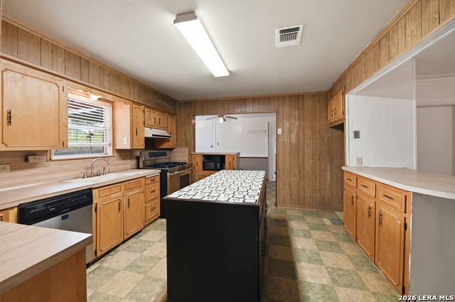 8811 Fm 471 Property Photo 10