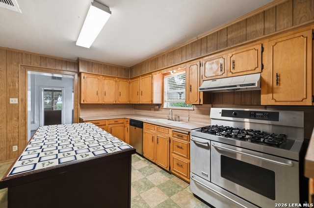 8811 Fm 471 Property Photo 11