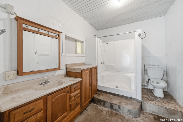 8811 Fm 471 Property Photo 20