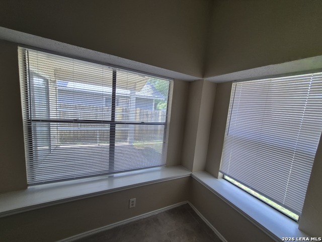 8469 Maple Ridge Dr. Property Photo 6