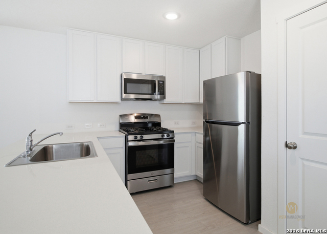 20450 Onyx Ring Property Photo 7