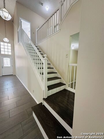 3235 Tree Grove Property Photo 11